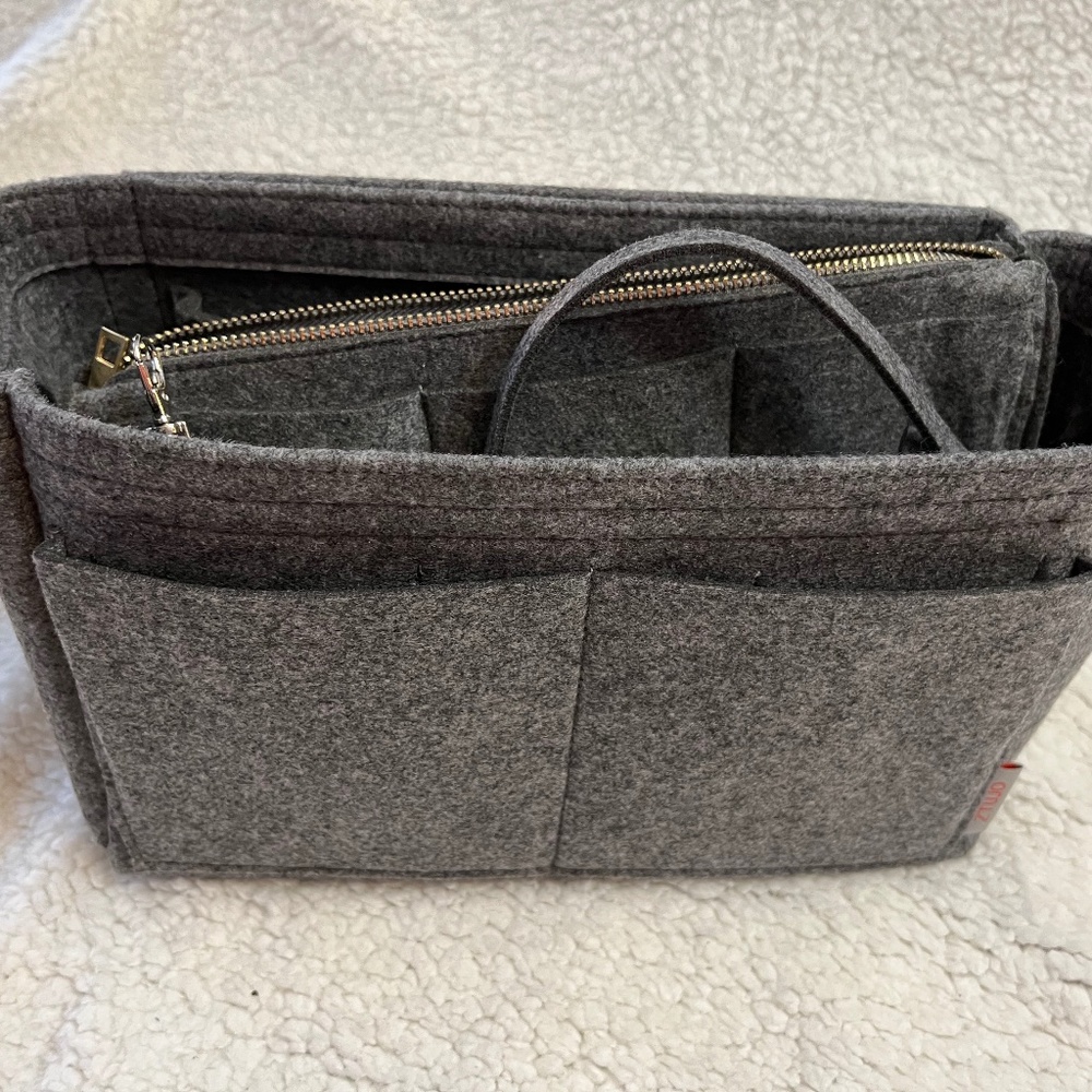 Pocket book organizer